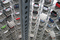 弗罗西诺内斯夺取胜利，士气高昂